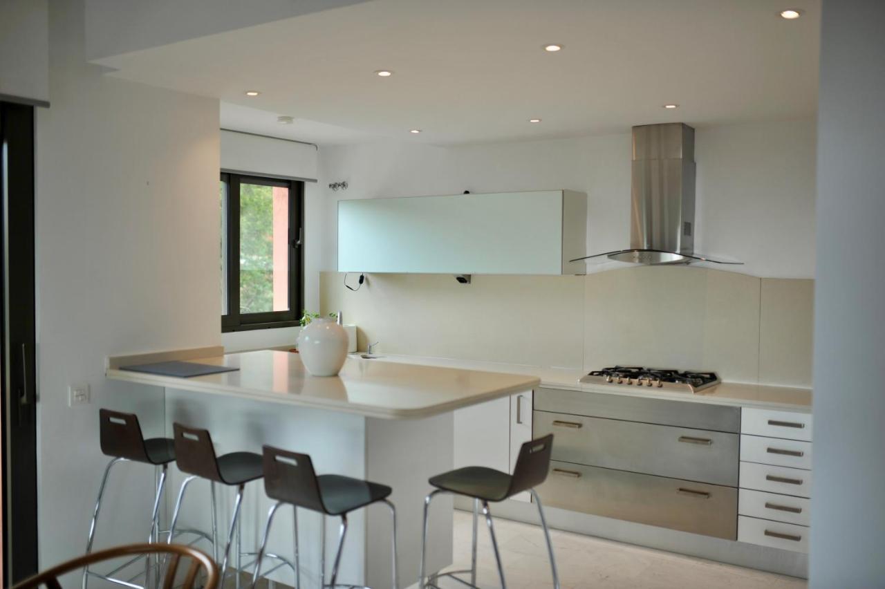 Bright In The Hills Of Elviria Appartement